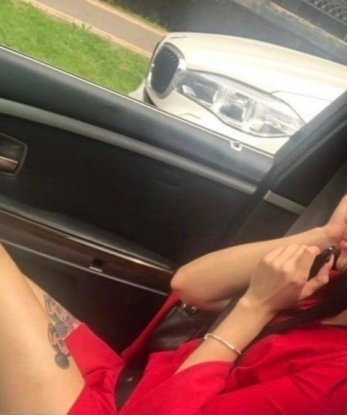 Опытная и тонкая, я умею раскрыться перед тобой во всех отношениях. В моих руках твоя фантазия оживает, а эмоции переполняют твою душу. 💫
Мои услуги обширны и разнообразны. Я знаю, как сделать твои желания реальностью – от классического массажа до нежных эротических игр. Мое тело - источник удовольствия, которое ты можешь исследовать и ласкать безгранично. 😘
Не сомневайся - я создам тебе атмосферу релаксации и удовольствия. Мои гостиничные апартаменты гарантируют полную конфиденциальность и комфорт. Ценители моих услуг отмечают мою мастерство и открытую натуру. 🌟
Позволь себе роскошь ощутить мои ласки и стать участником моего чарующего мира. В моем компанию каждая минута будет наполнена волшебством страсти и удовольствия. 🌹 Доверься моим магическим рукам и почувствуй себя царём этого волшебного момента. 💋
Фото и больше информации обо мне ты найдешь на моем личном сайте. Не упусти шанс оказаться в объятиях страсти и наслаждения. Открой для себя все прелести, которые может предложить Москва, со мной в ее сердце! 🌆😉 13843, 27 лет